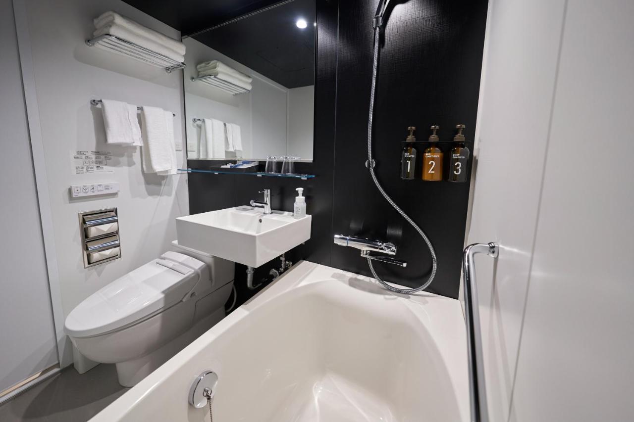 Hotel Resol Trinity Oszaka Kültér fotó